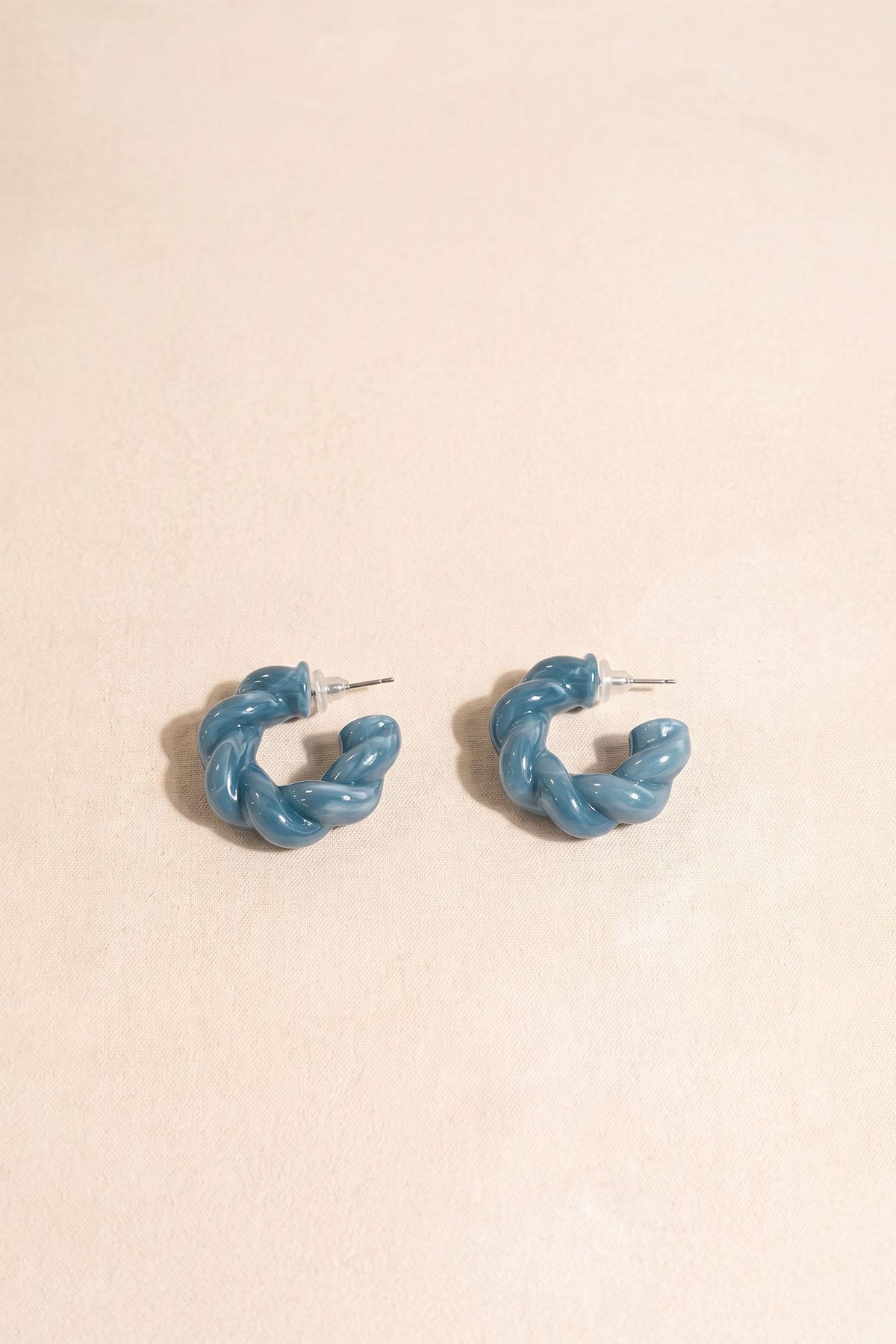 Boucle d’oreille créole torsadée Naia