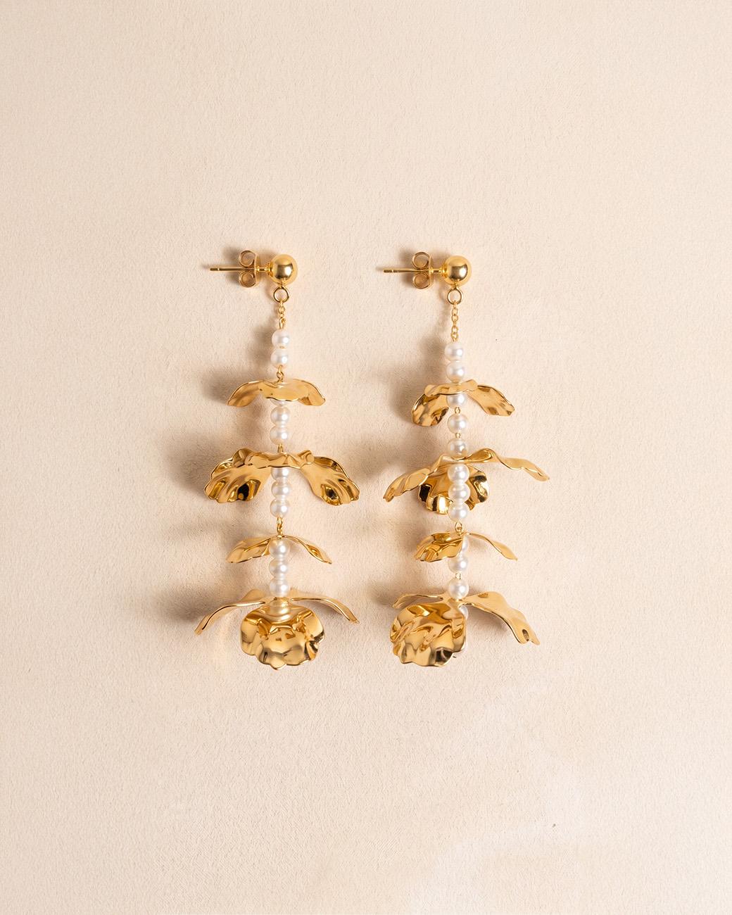 Corintia Pearl Earrings