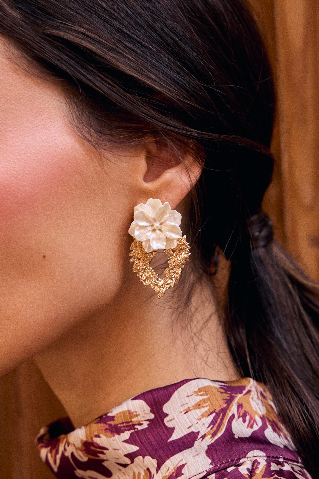 Yudi Flower Earrings
