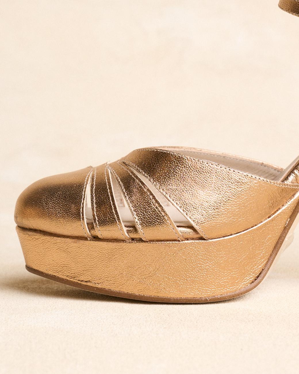 Estela Cross Shoes
