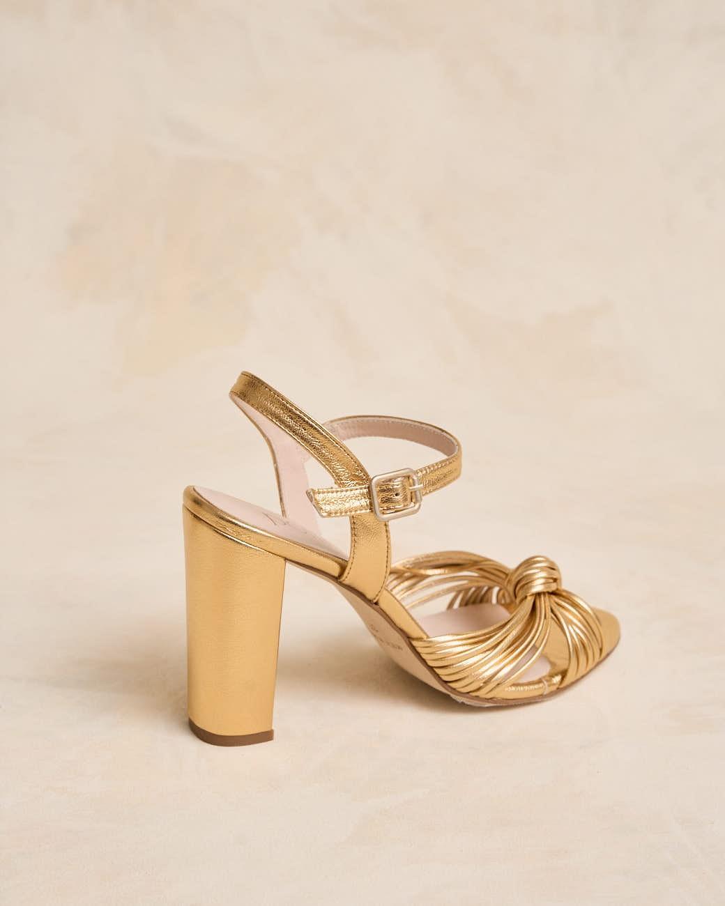 Clotis Knot Sandal