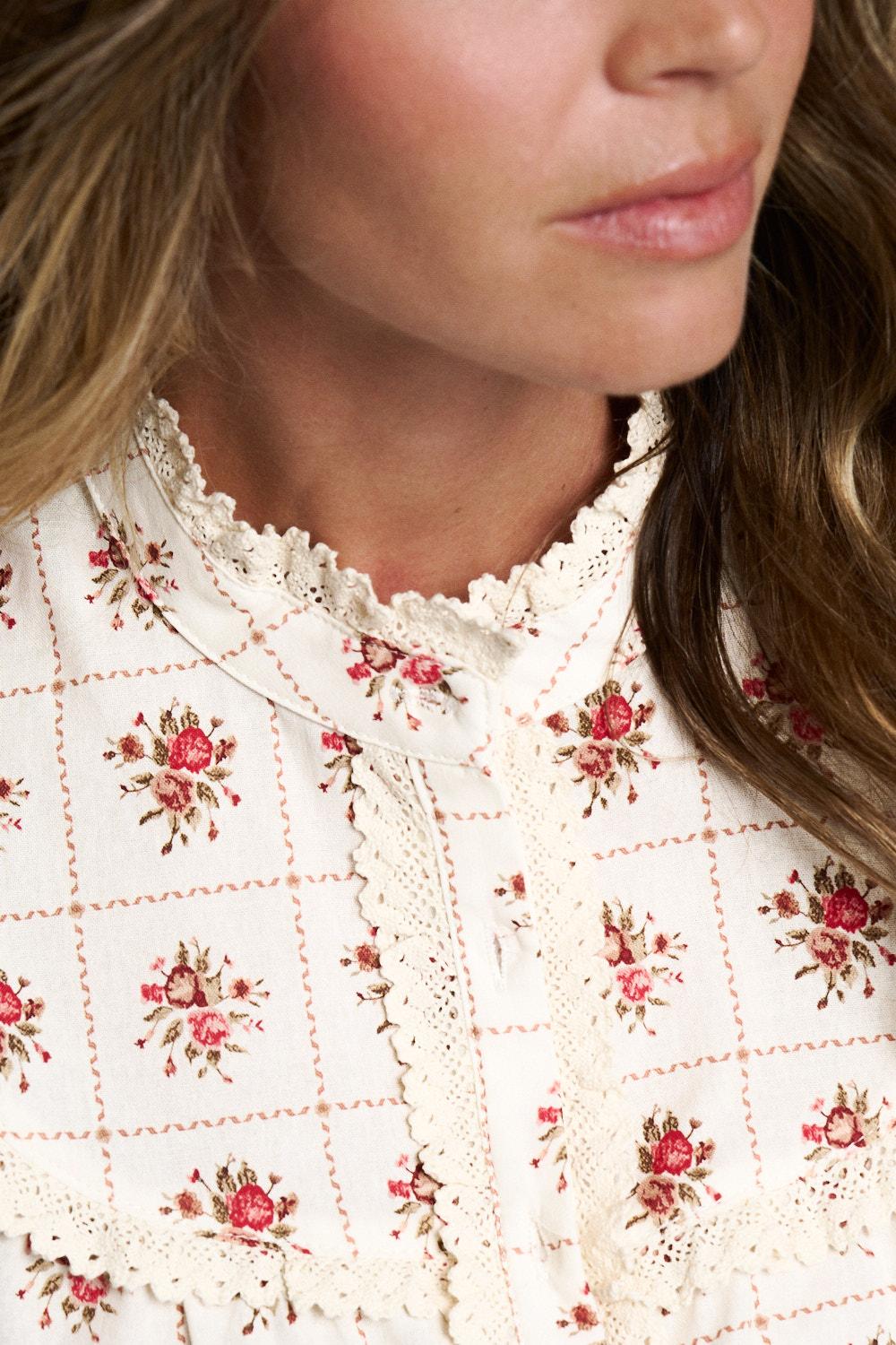 Blusa Flores Amapola