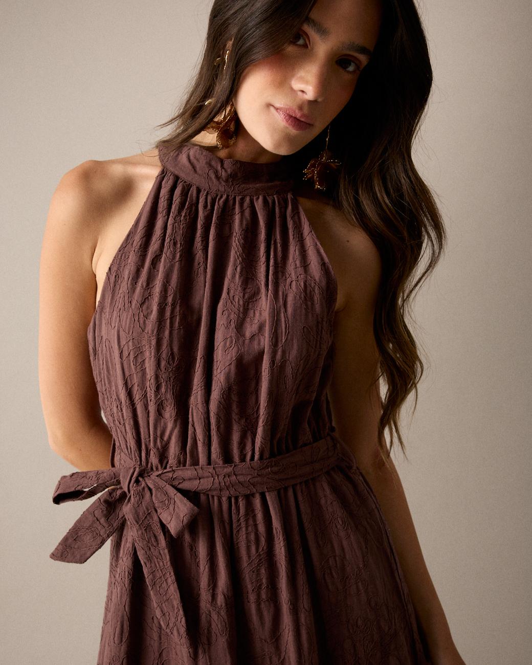 Robe Brodée Col Halter