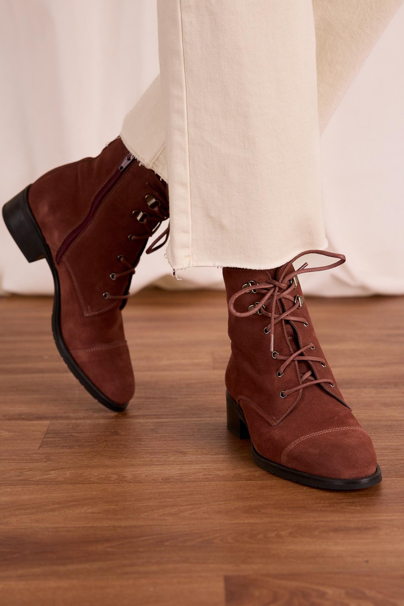 Alisa Lace-up Ankle Boots