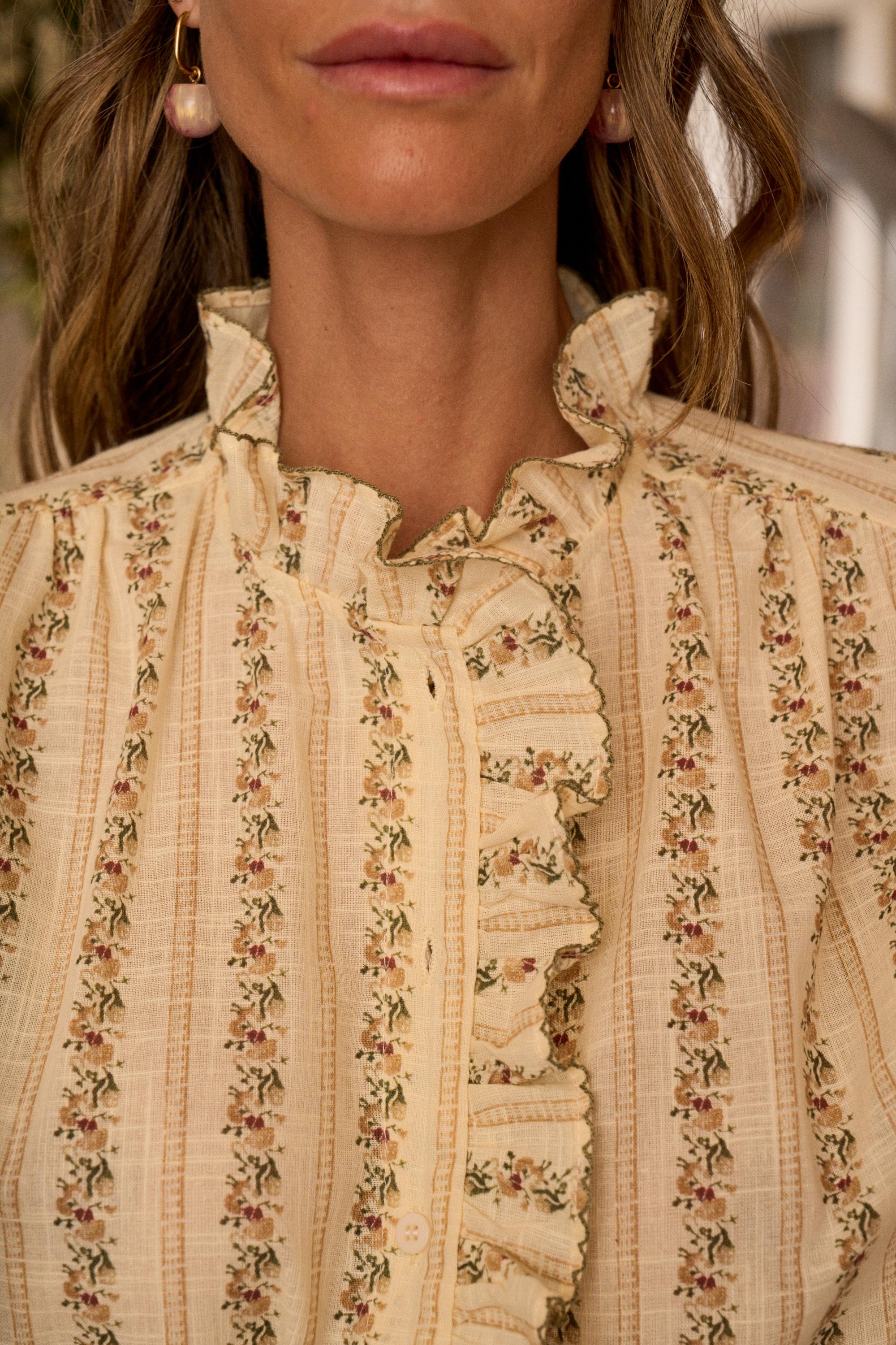 Camisa Flores Ismene