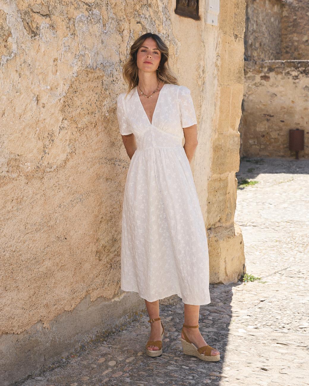 Robe Brodée Alba