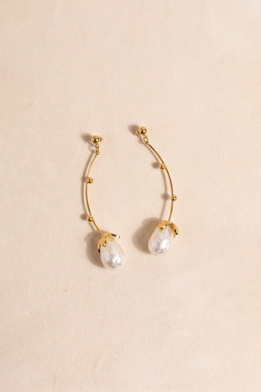 Mireya Flower Earrings