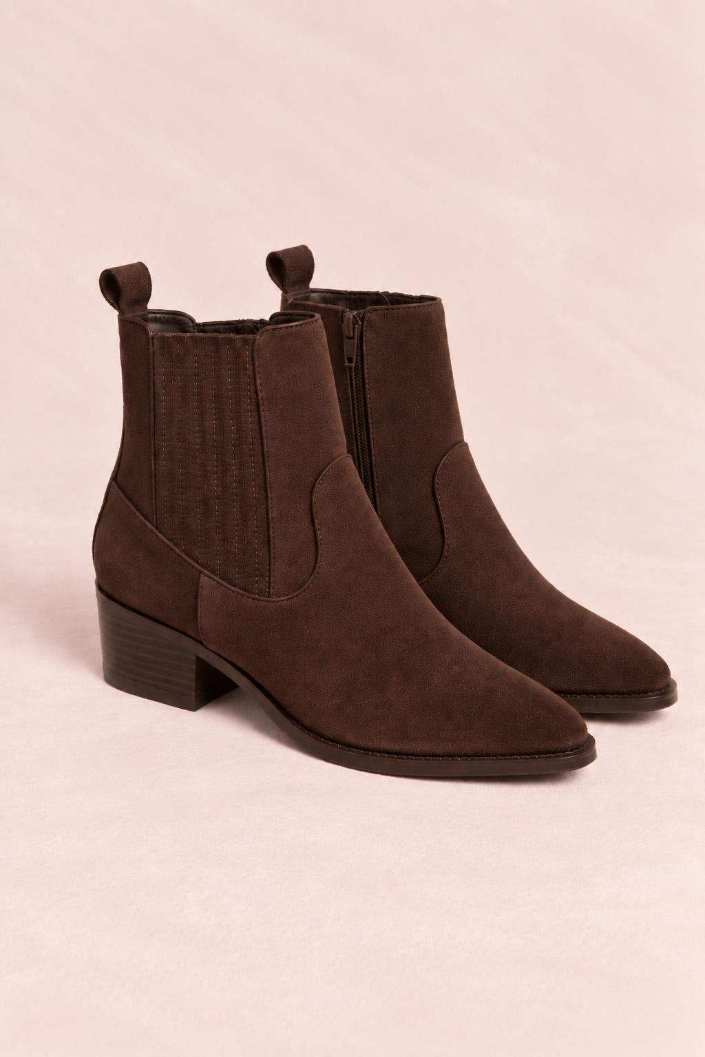 Kenia Leather Ankle Boot