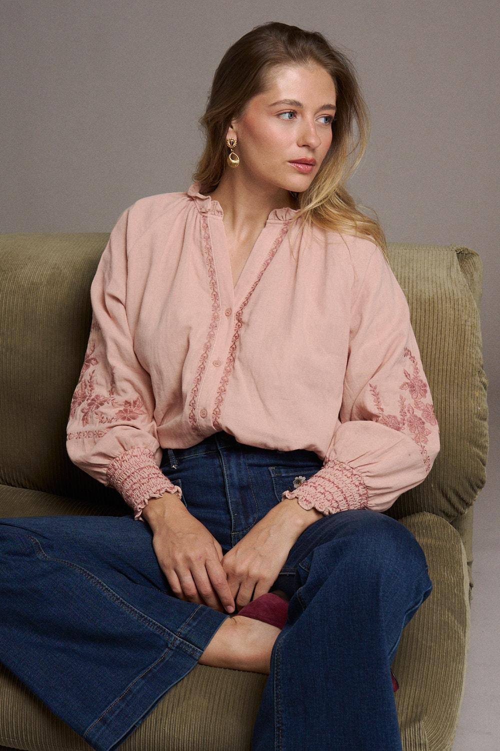 Blusa Bordada Ava