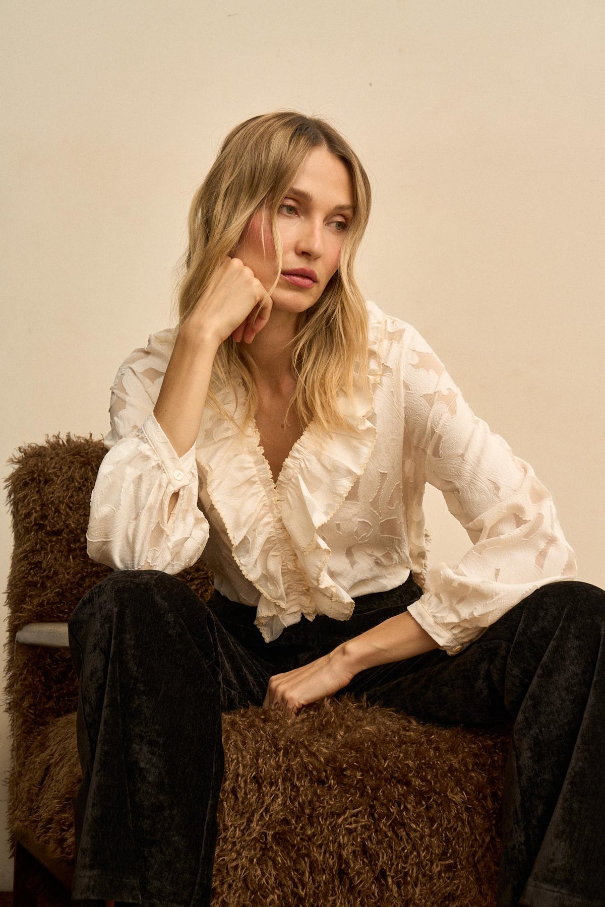 Émiliane Lace Ruffle Blouse