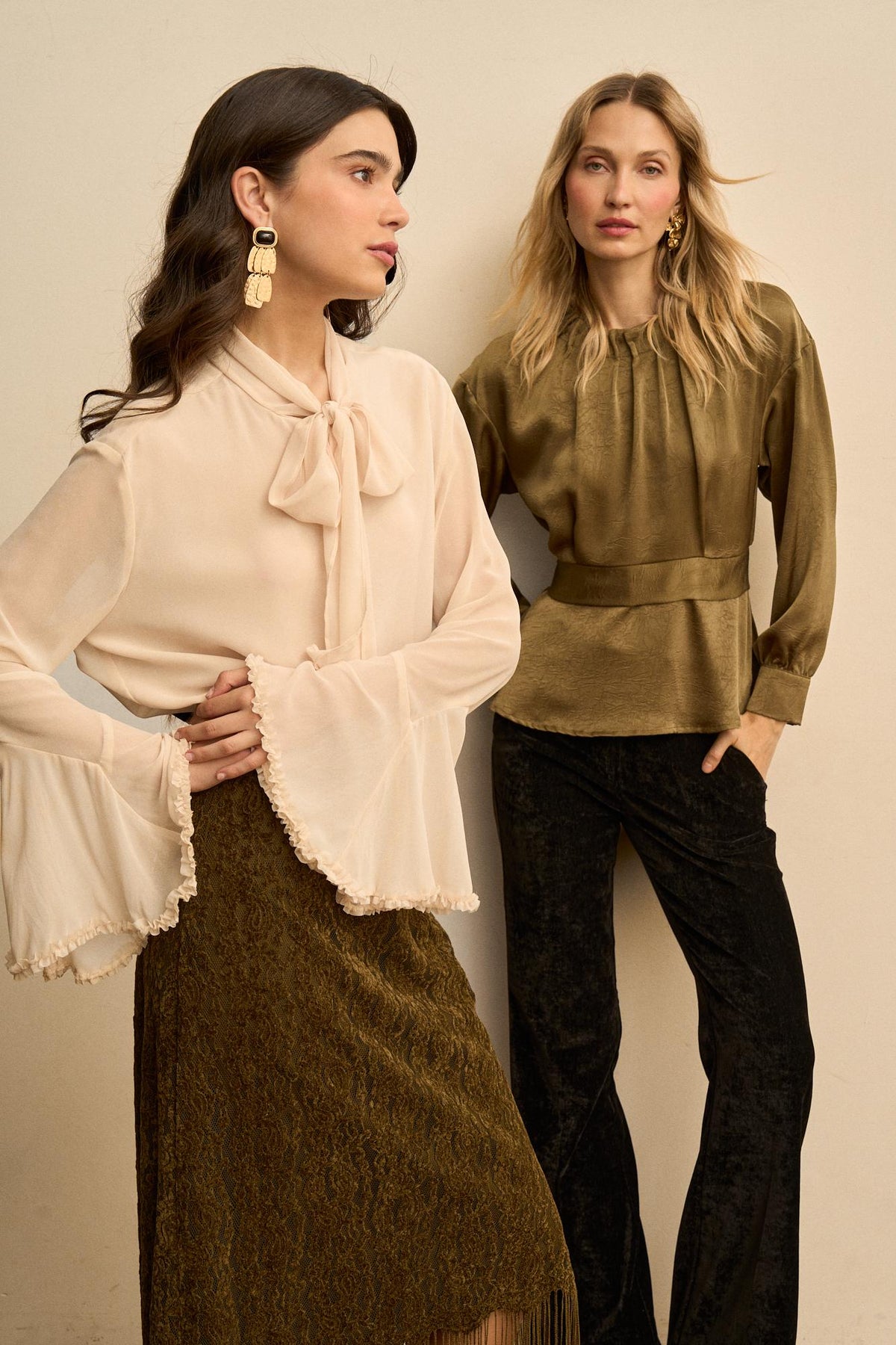 Séraphine Knot Blouse