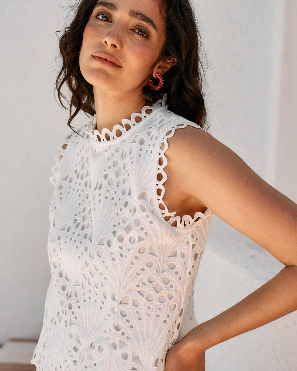 Robe Courte Ajourée Charlotte