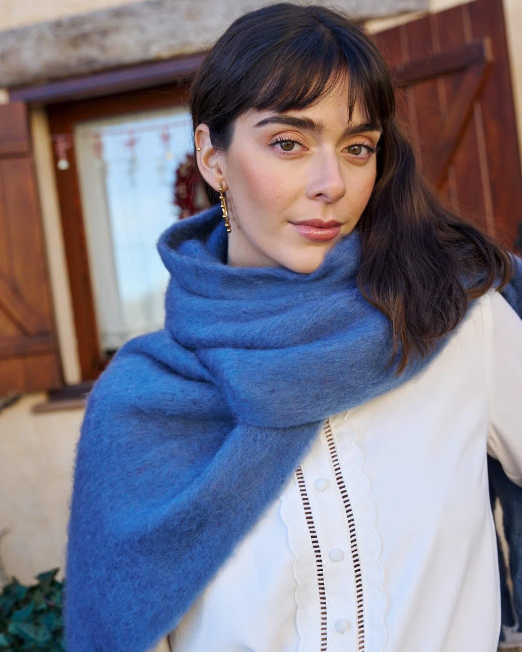 Noemí Fringed Scarf