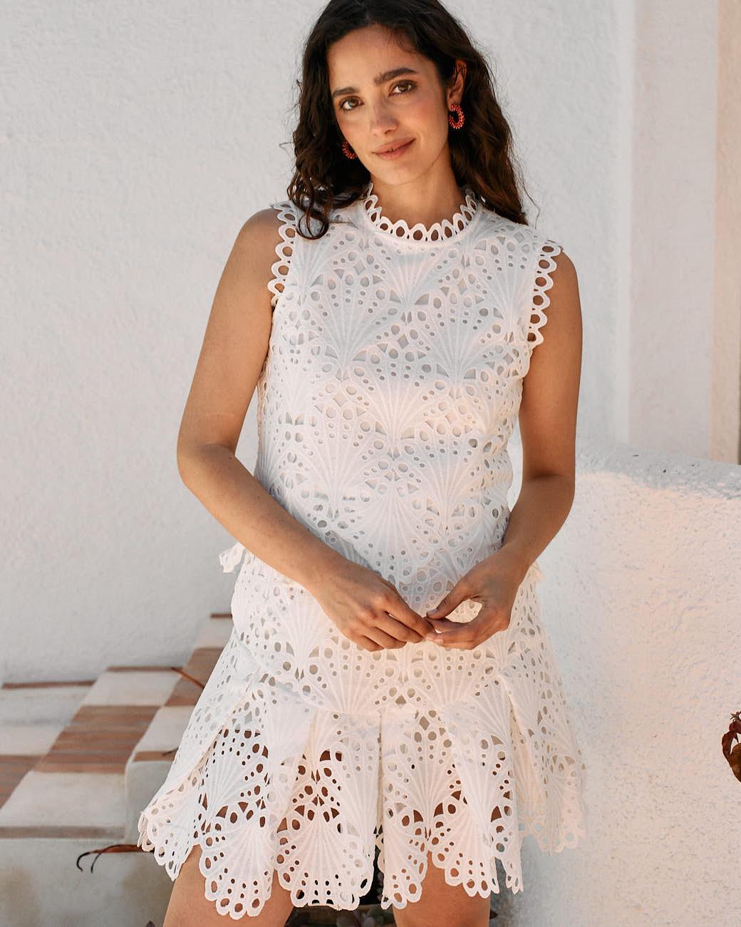 Robe Courte Ajourée Charlotte
