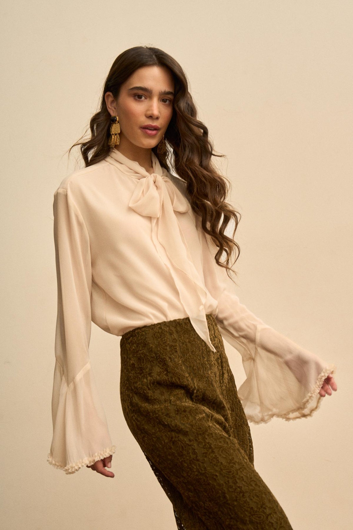 Séraphine Knot Blouse
