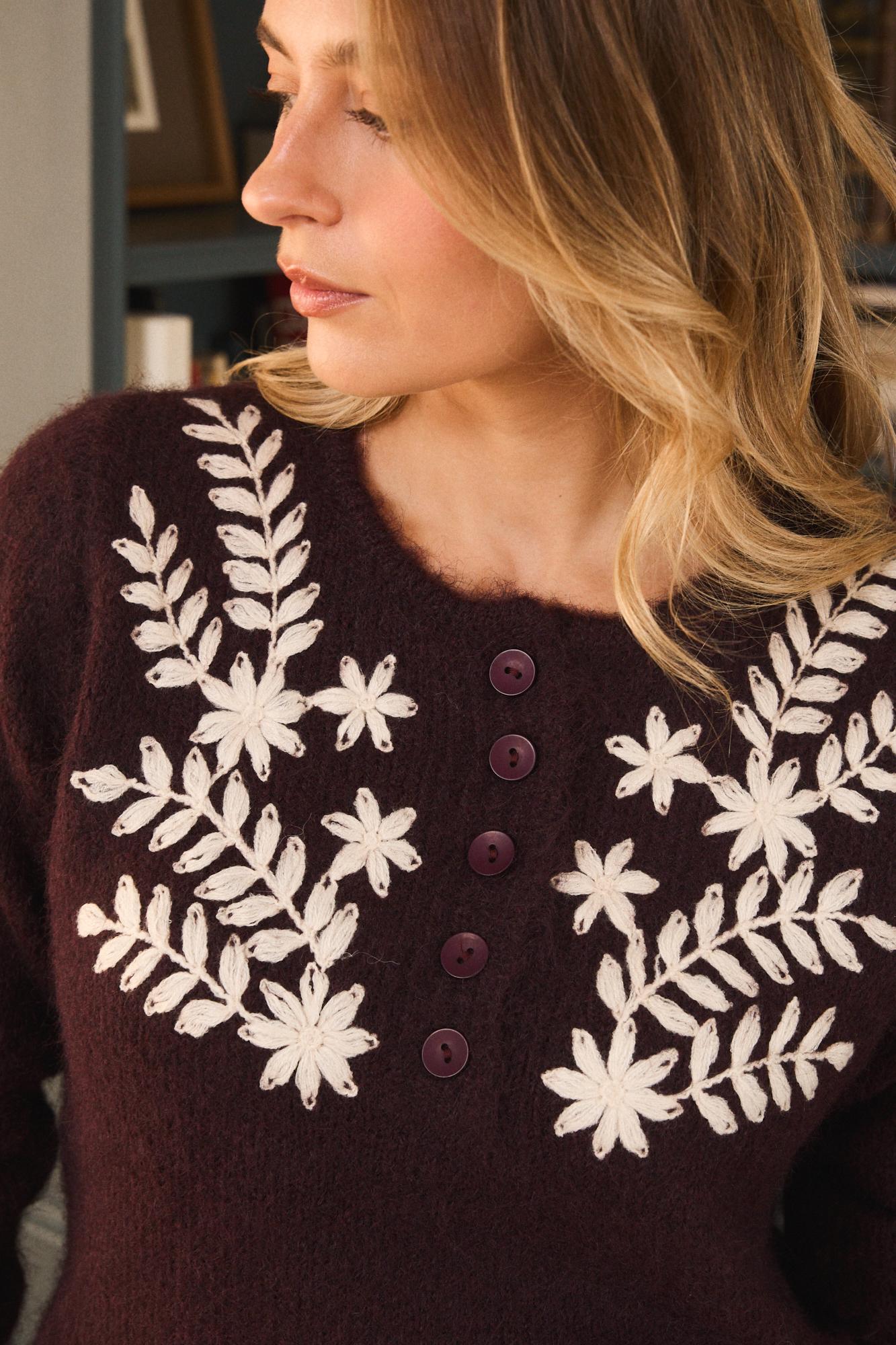 Pull brodé Belarina