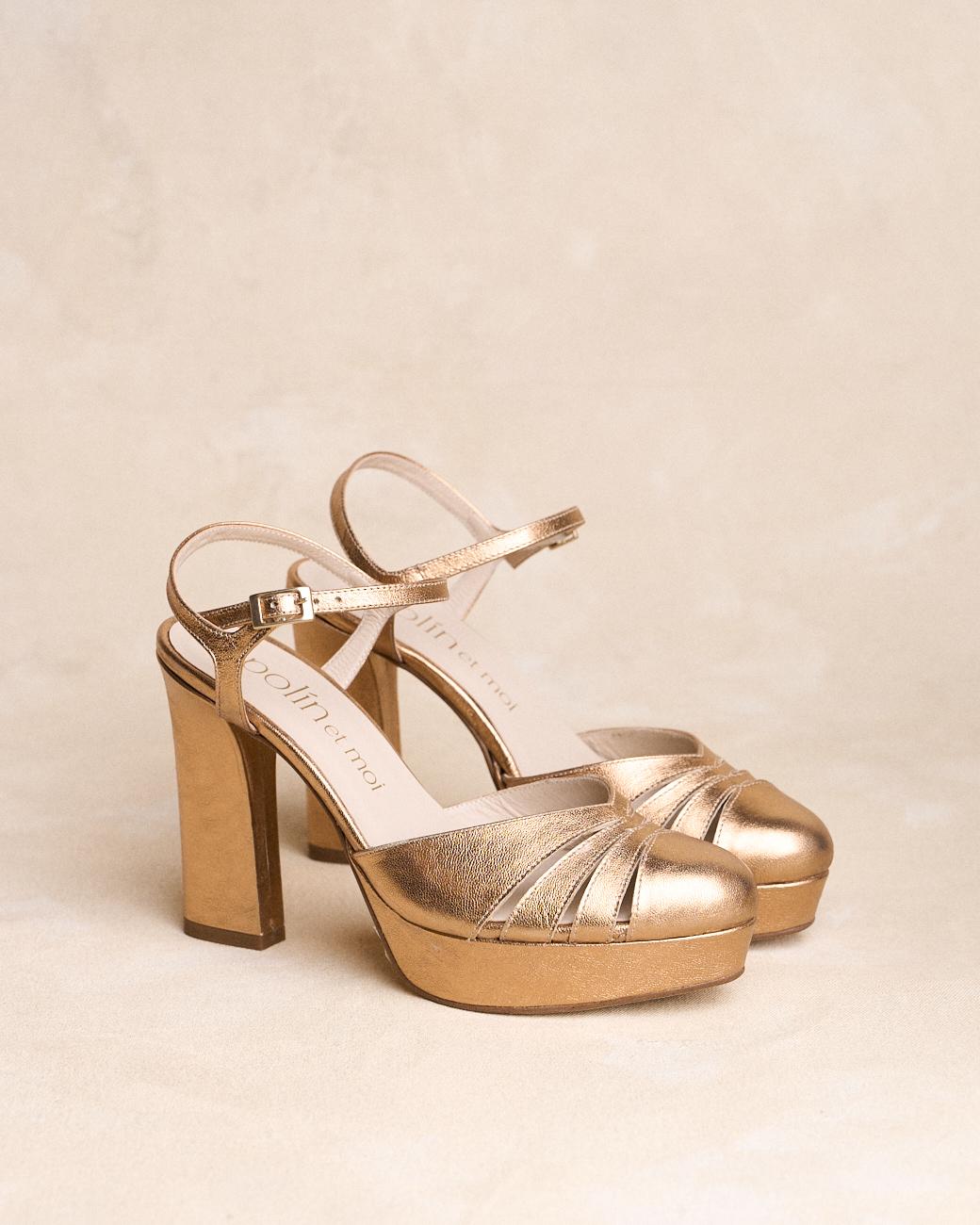 Estela Cross Shoes