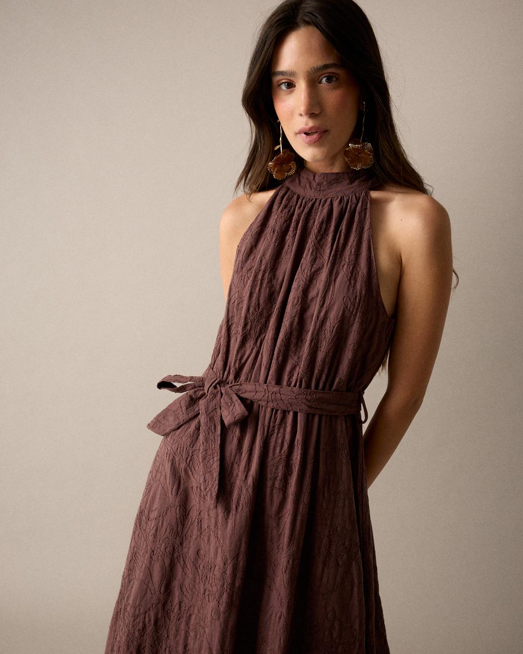 Robe Brodée Col Halter