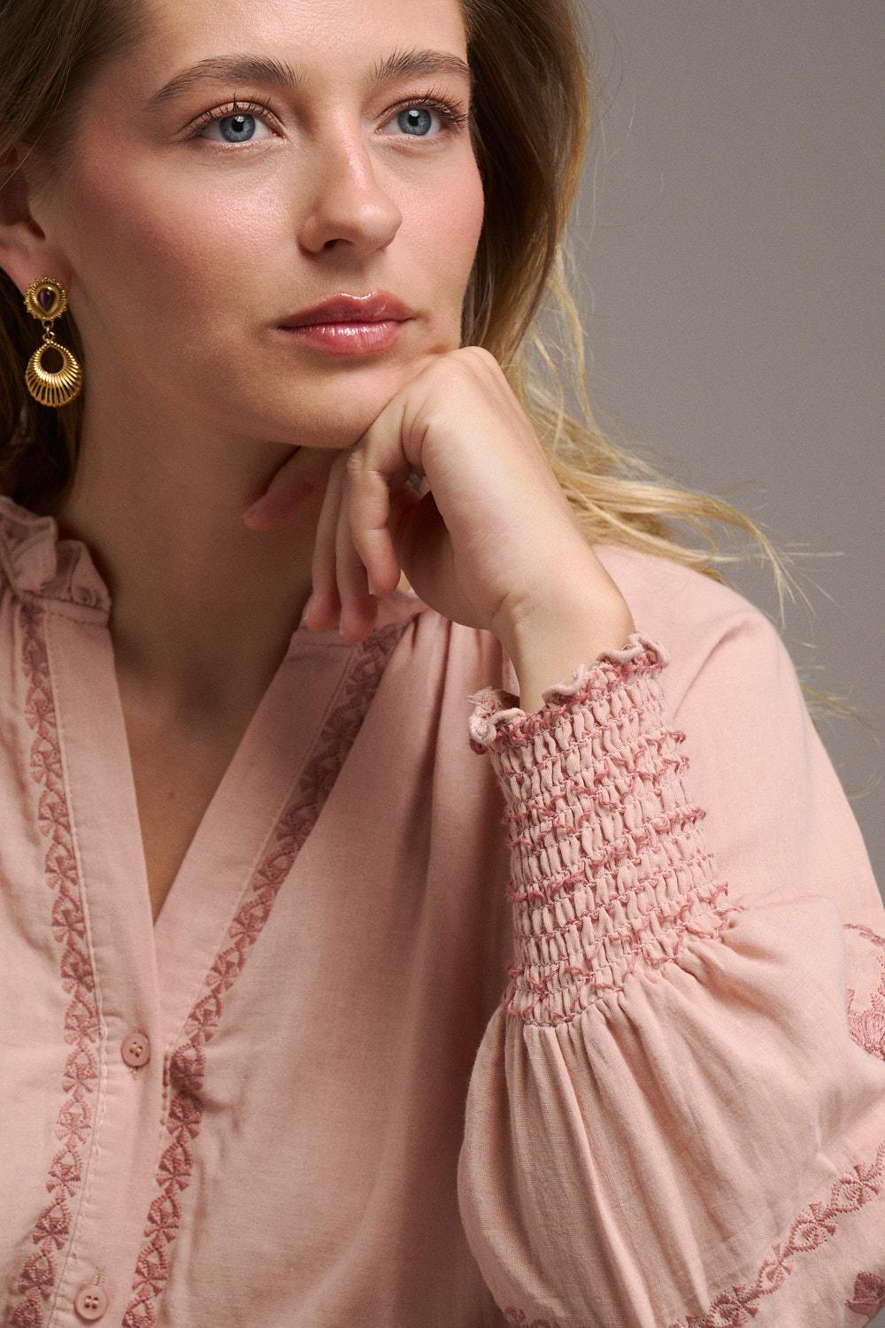 Blusa Bordada Ava