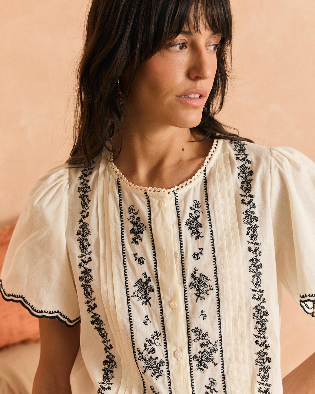 Chemise brodée Rubina