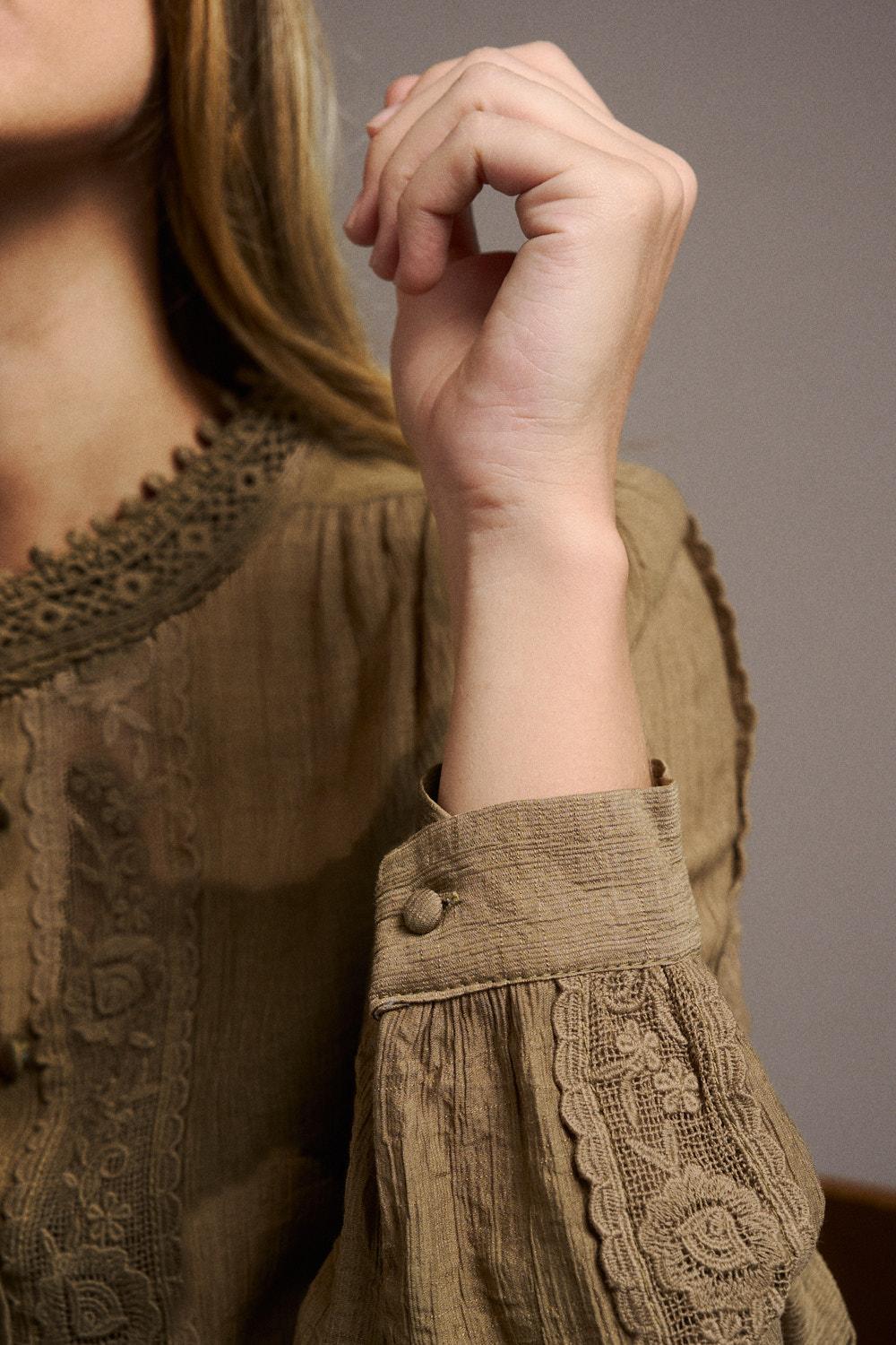 Chemise en dentelle Léonie