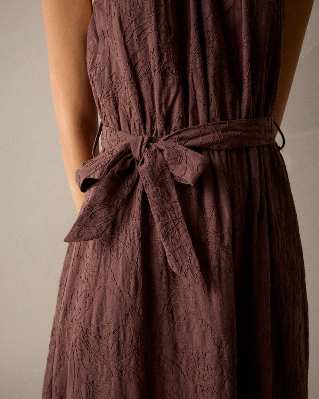 Robe Brodée Col Halter